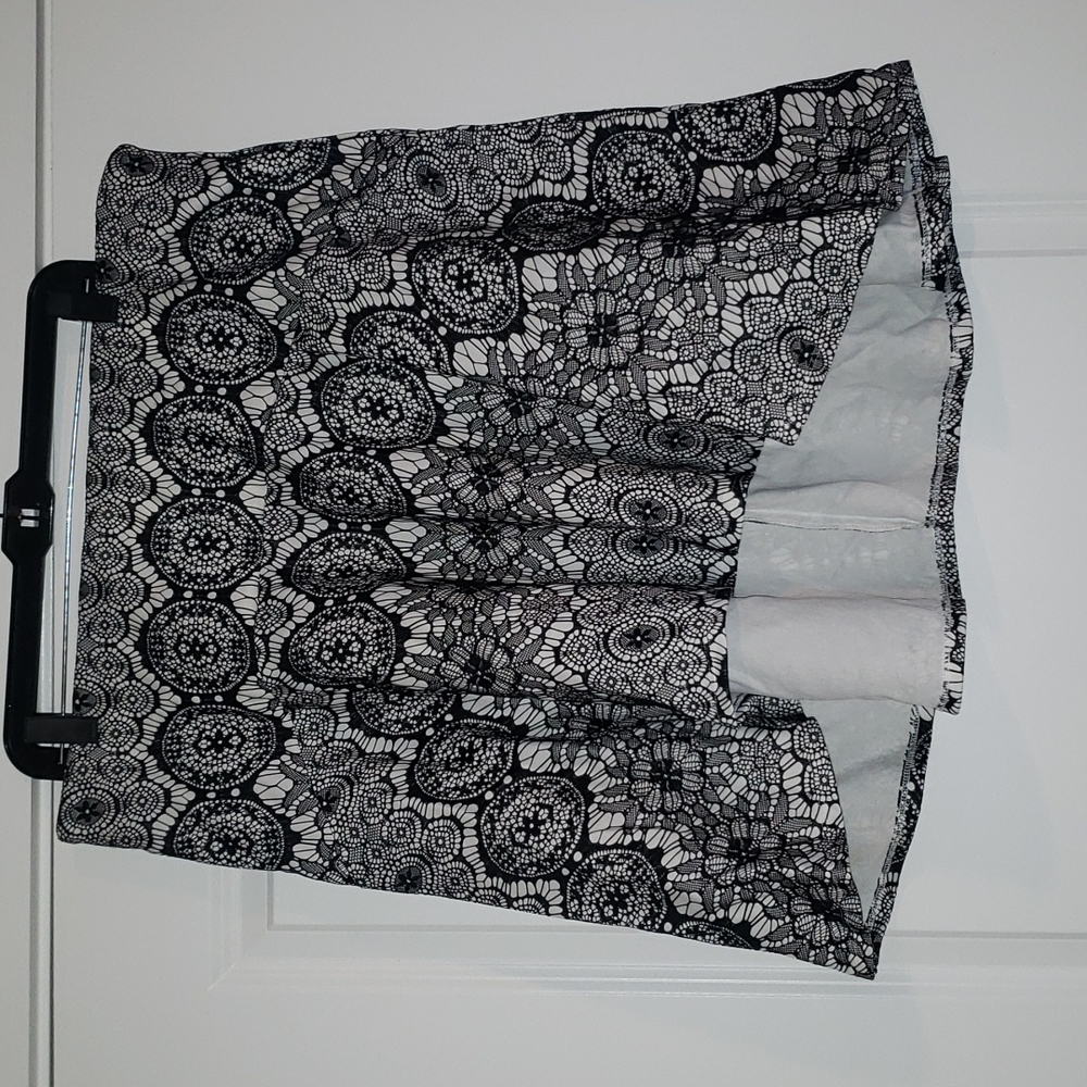 NWT Torrid Hi-Lo Skirt